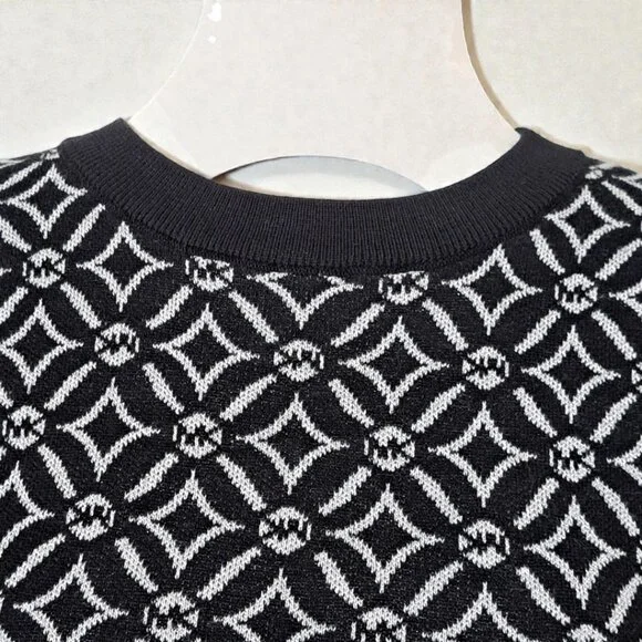 Michael Kors Size Medium (10-12) Black and Grey Logo Jacquard Sweater NW - Picture 11 of 13